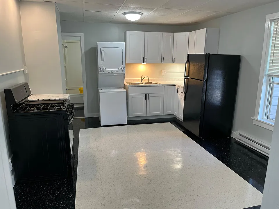 400 Harvard St #1