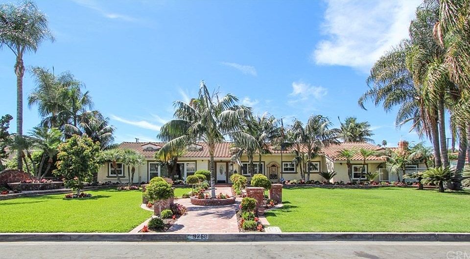 1st image of 9258 Royal Palm Blvd
