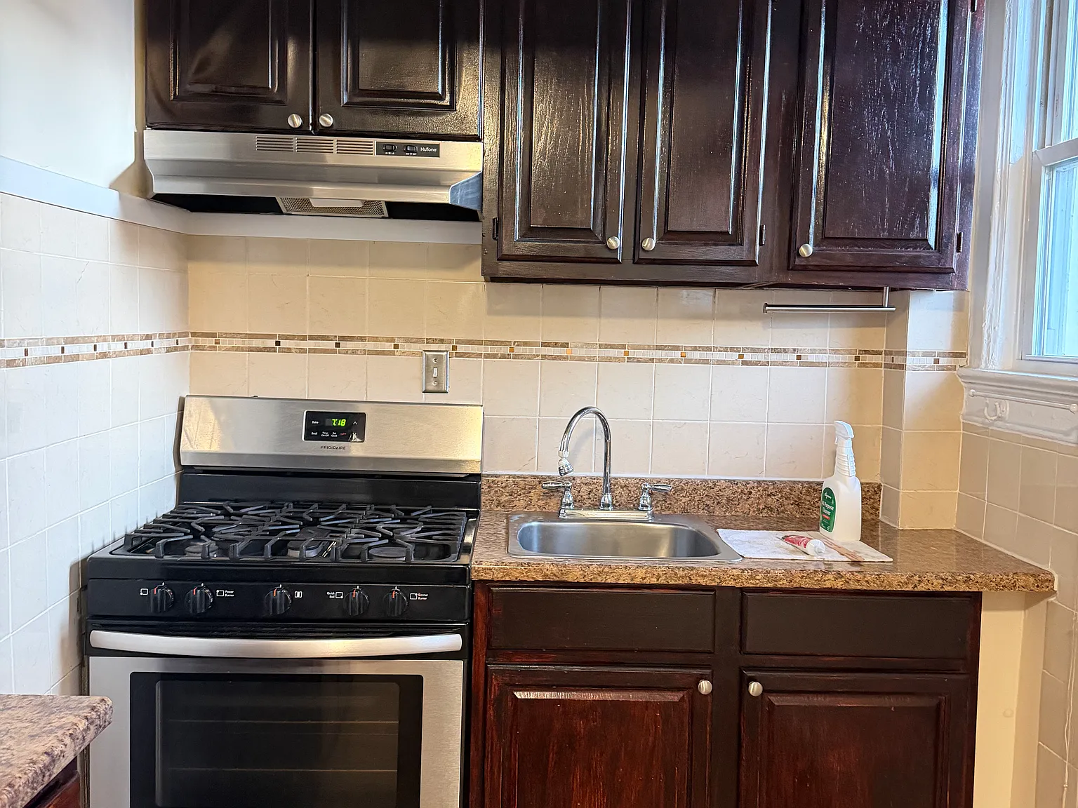 307 8th Ave — Photo 3