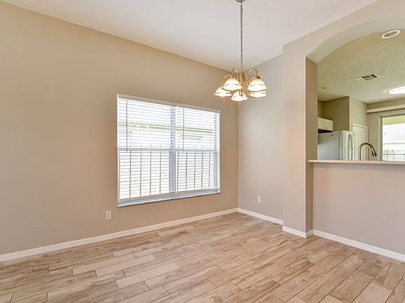 4th image of 10512 Petaloma Dr