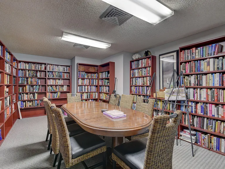 1 Harbourside Dr #3702 — Photo 45