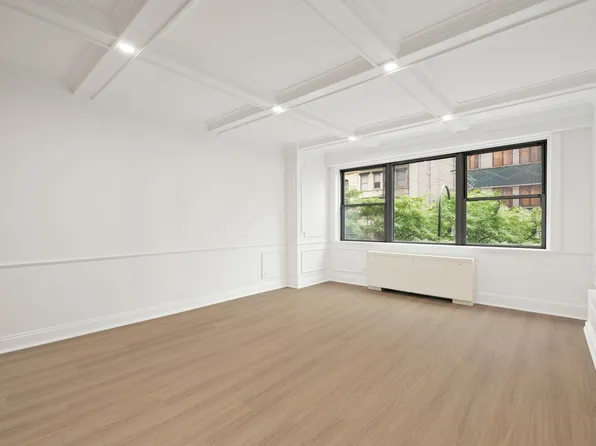 10 West 15th Street 414 image 3 of 15