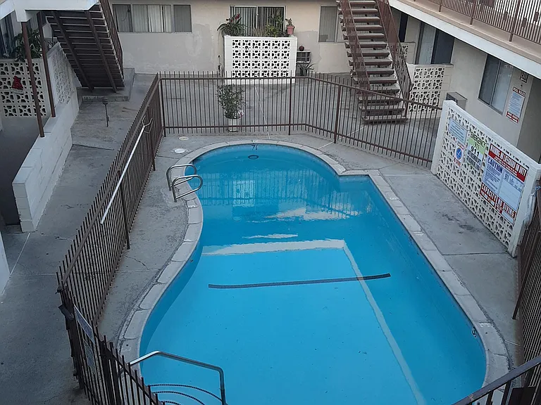 4475 Rosewood Ave #112 — Photo 11