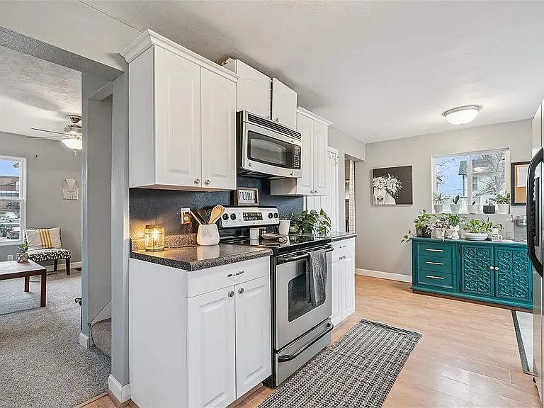 226 W South St — Photo 10
