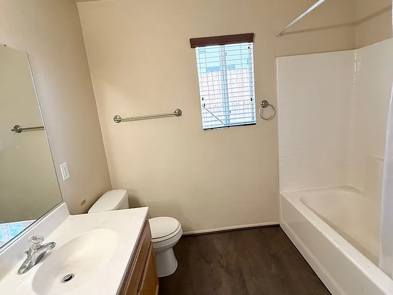 71538 Sunnyvale Dr — Photo 2