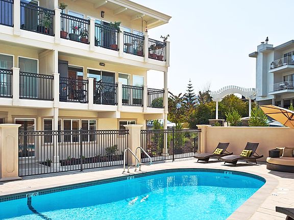 2nd image of 140 Lower Via Casitas APT 8