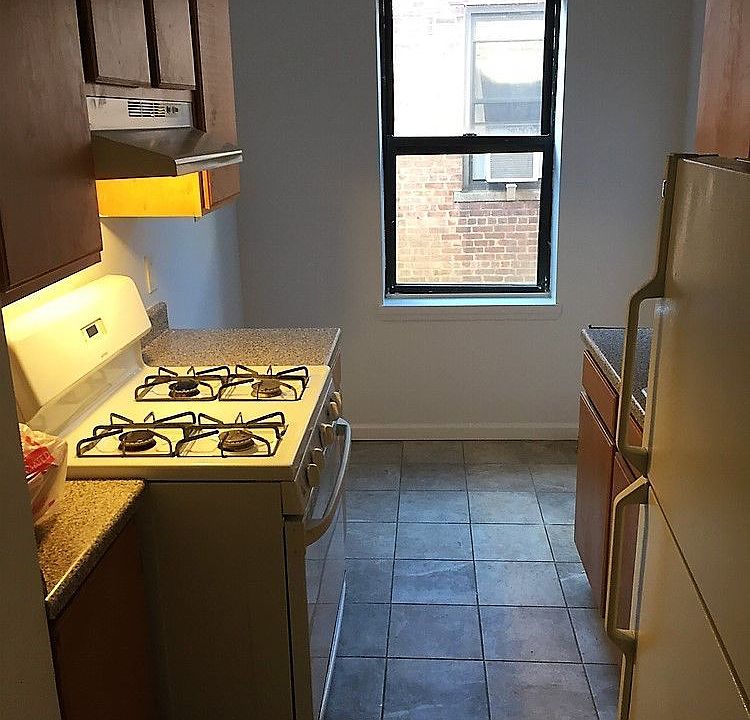 1st image of 4150 46th St APT 4D