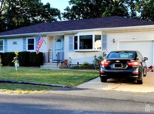 228 Curtin Ave, Browns Mills, NJ 08015