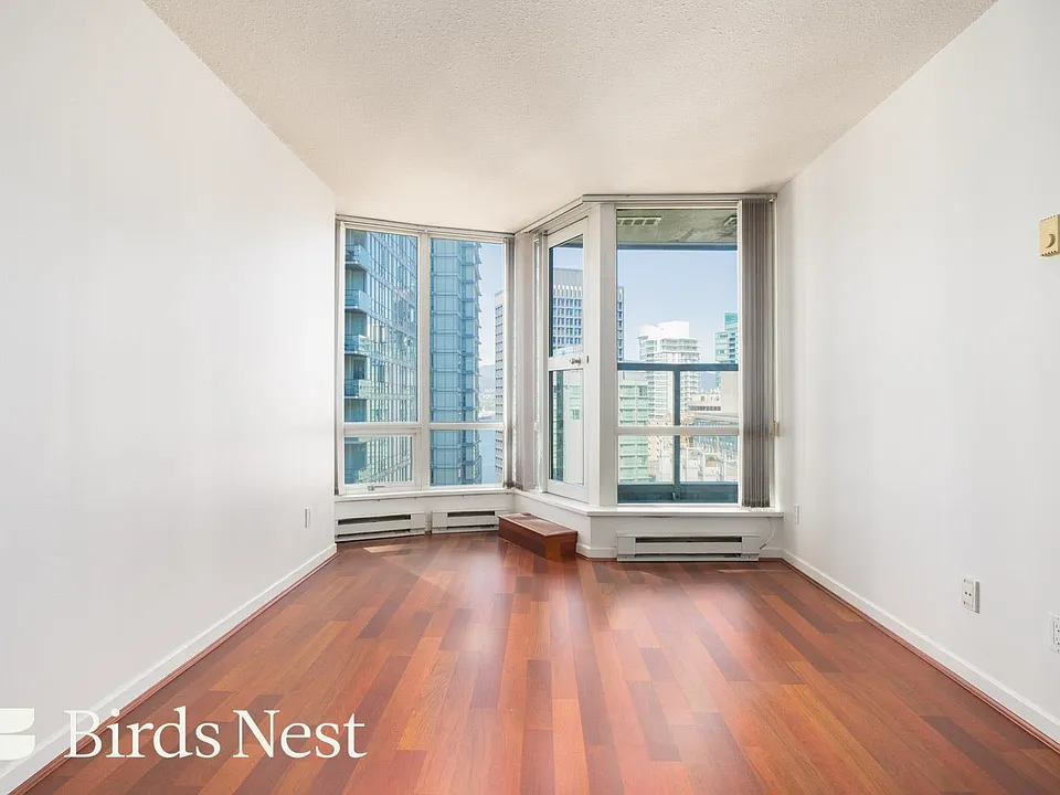 1166 Melville St #2102
