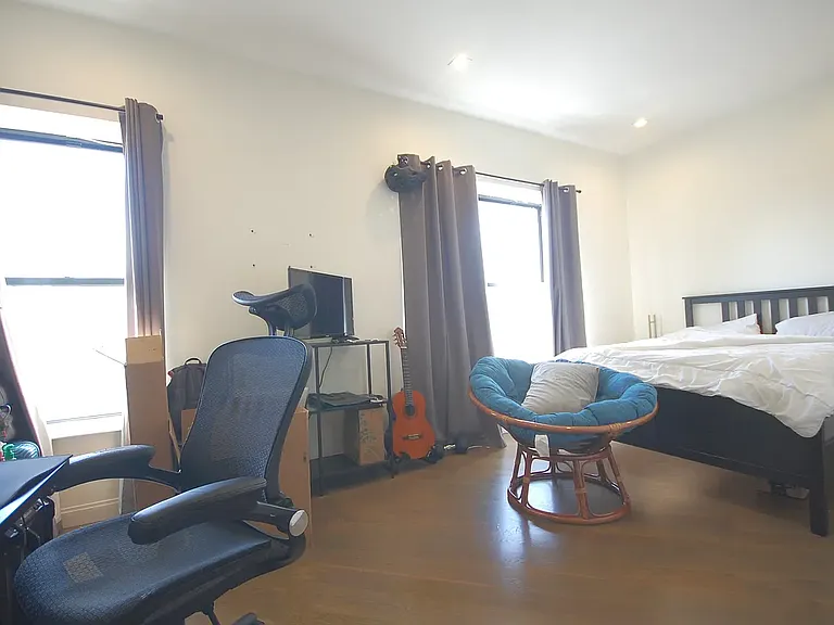 1321 Union St #3L — Photo 3