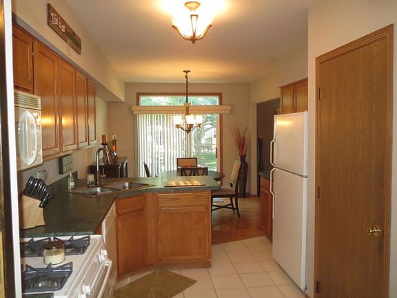 5th image of 16017 W Iroquois Dr #0