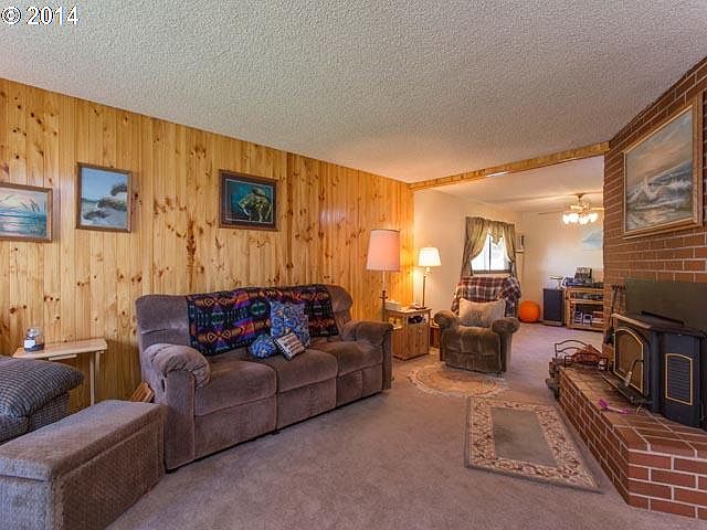 1st image of 840 SE 25th Ct