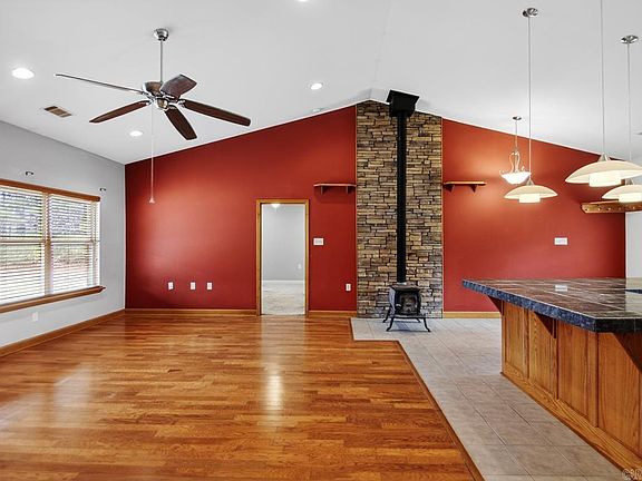 5th image of 91 Mini Farm Rd