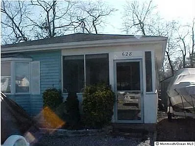 628 E Long Branch Ave photo 1