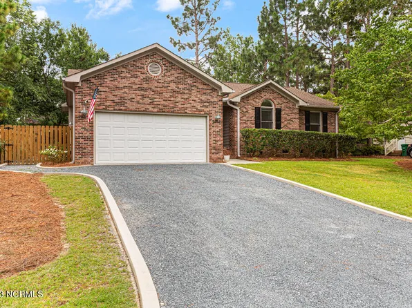 65 Sawmill Road E, Pinehurst, NC 28374
