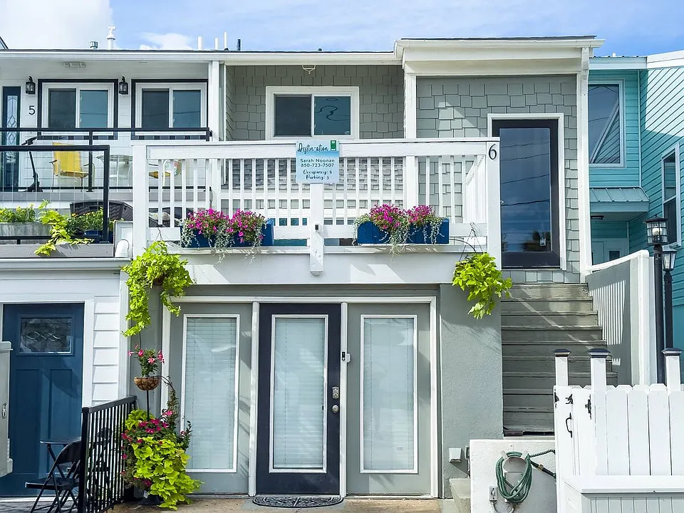 415 Gulf Shore Dr #6