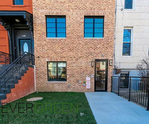 Rented by ERNY LLC | media 15