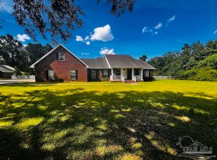 796 Talley Ln, Cantonment, FL 32533