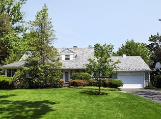 6 Copper Beech Ln, Scarsdale, NY 10583