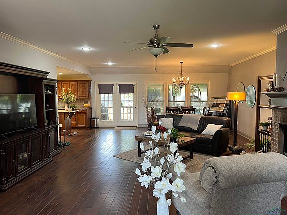 2nd image of 3417 Linda Ln
