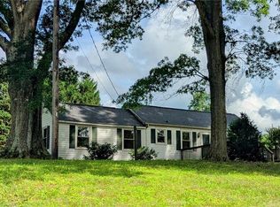 5675 Main St, Pfafftown, NC 27040