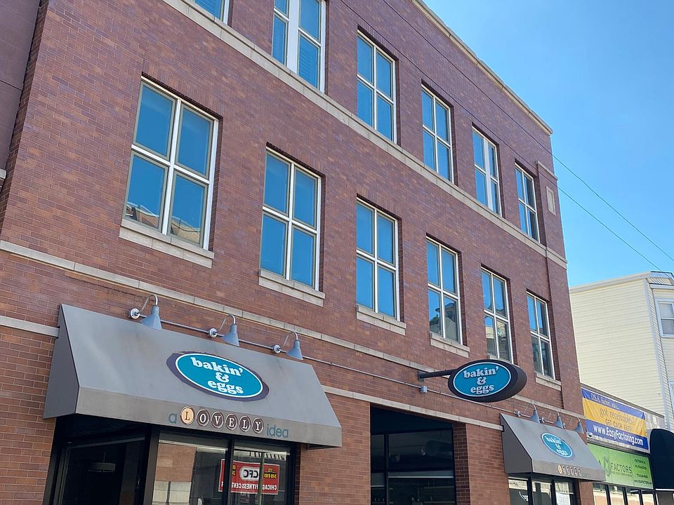 1st image of 3120 N Lincoln Ave