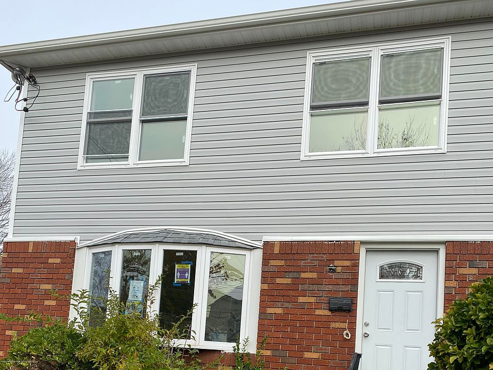 1st image of 461 Oakdale St