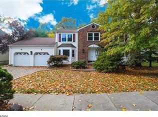 2 Link Pl, Edison, NJ 08820