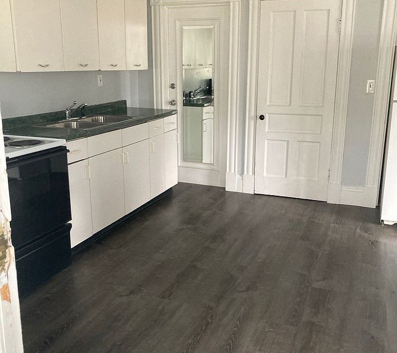 1st image of 506 S Windsor St #1