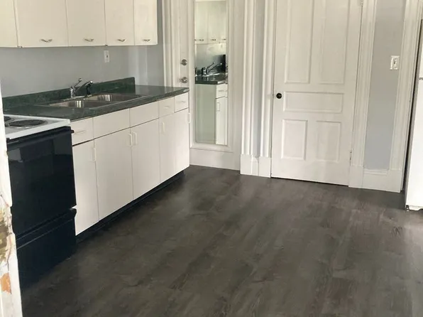 506 South Windsor St., 506 S Windsor St #1, South Royalton, VT 05068