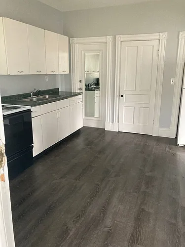 506 South Windsor St. Photo 1