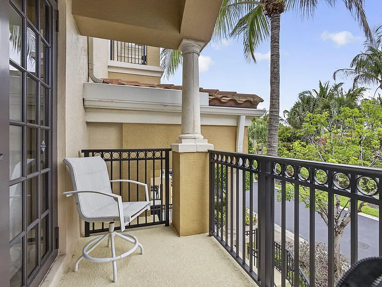 803 Del Sol Cir — Photo 15