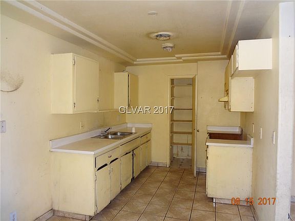 2nd image of 209 Ronald Ln