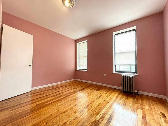 3rd image of 32-41 Steinway St #3D
