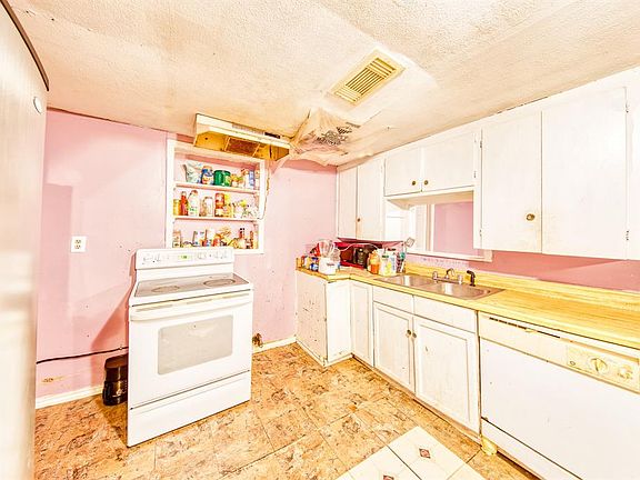 4th image of 6022 Glen Lee Dr