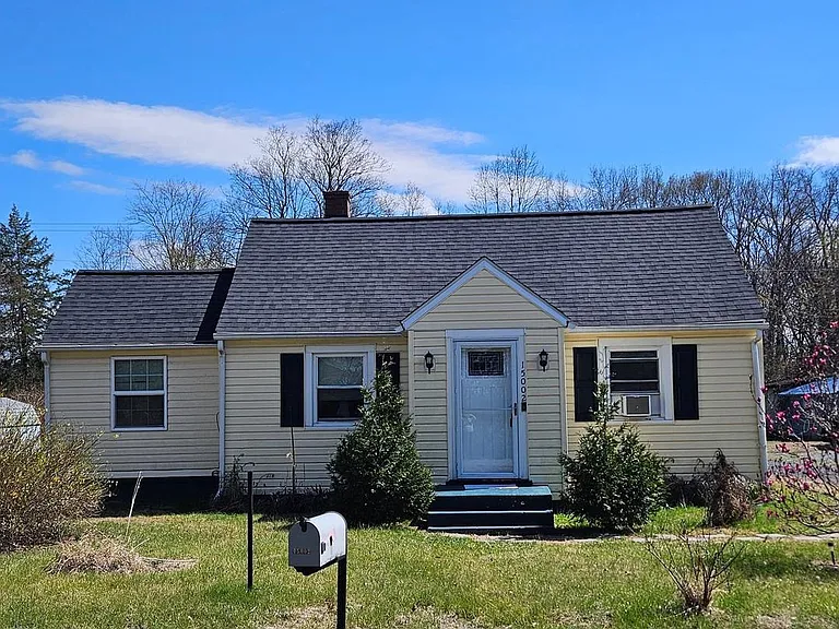 15002 Woolens Ln — Photo 1