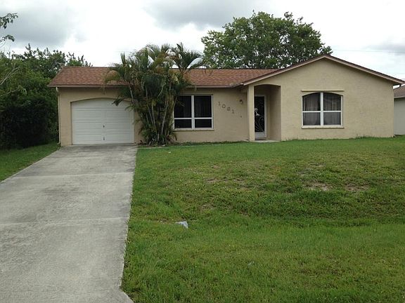 2nd image of 1061 SW Fisherman Ave