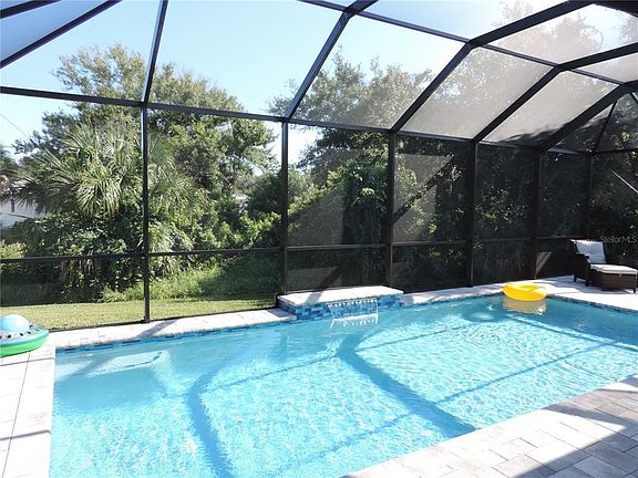 3rd image of 5070 LAYTON DRIVE