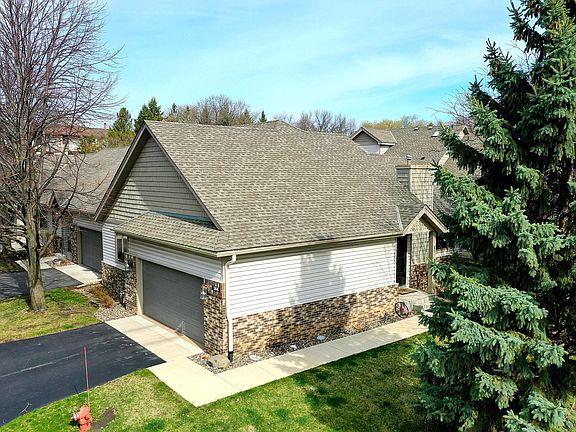 2nd image of 13600 Parkwood Dr