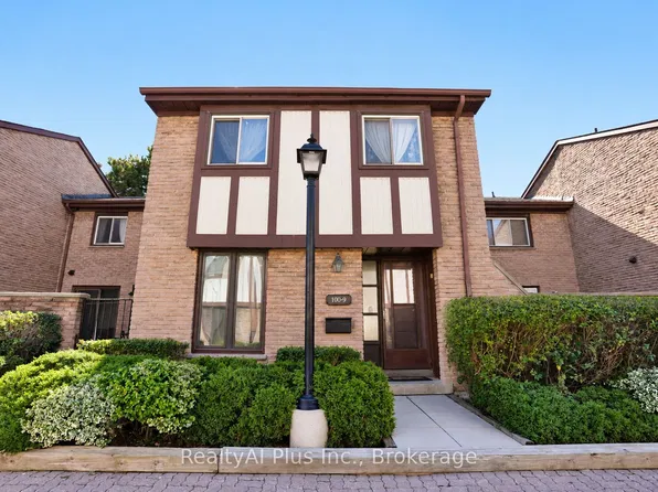 100 Burrows Hall Blvd #9, Toronto, ON M1B 1M7