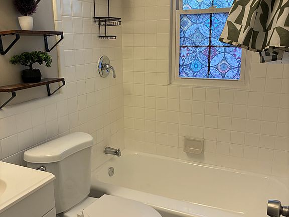 5th image of 3310 Dubois Pl SE APT 2