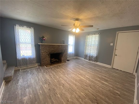 2nd image of 715 Althea Ave NW