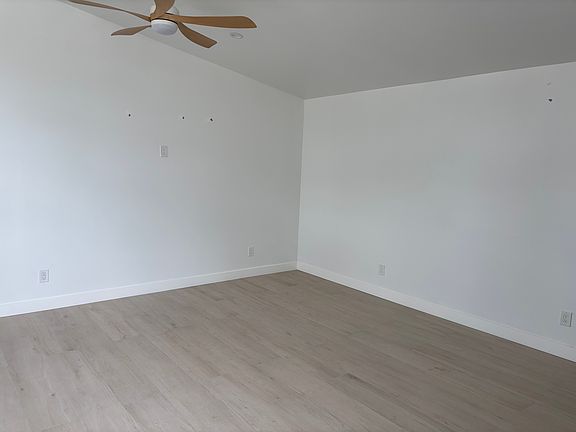 3rd image of 8235-37 Casa Blanca Pl