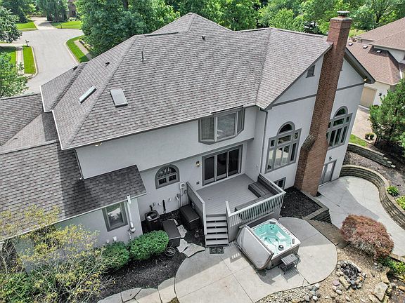 2nd image of 9473 Timberbank Cir