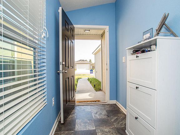 4th image of 8644 Julia Marie Cir
