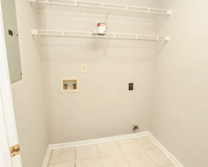 6218 Bell Gables — Photo 13
