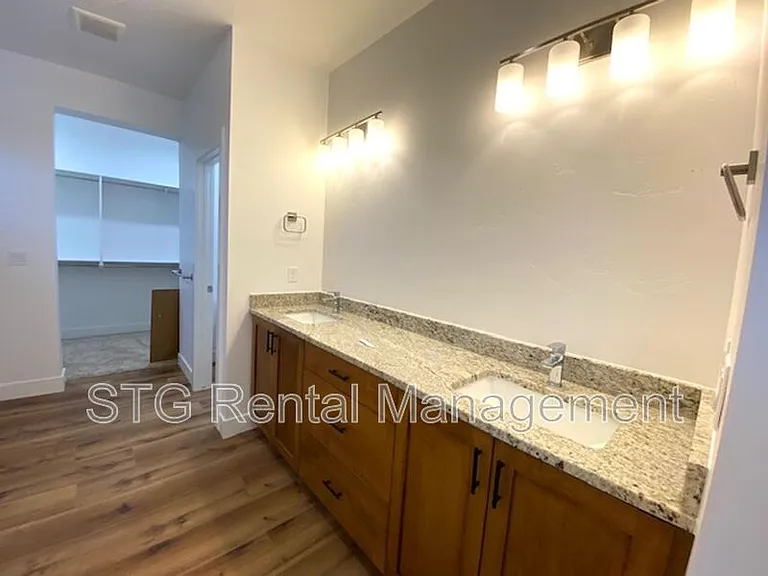 438 Stone Mountain Dr #52-A — Photo 20