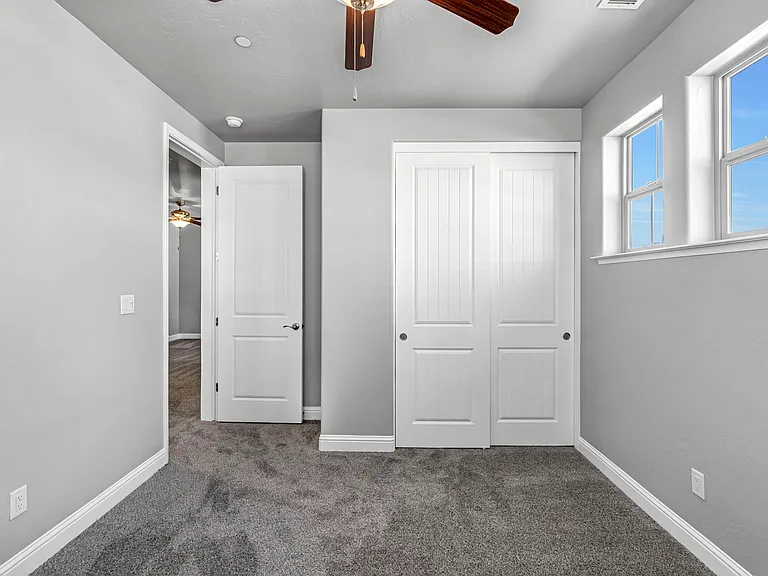 1683 N Ryan Ave — Photo 21