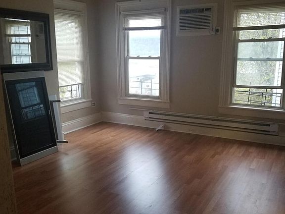 4th image of 185 Woodworth Ave APT 2