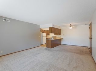 4615 Meredeth St #11, Lincoln, NE 68506